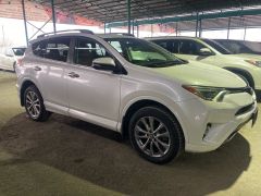 Сүрөт унаа Toyota RAV4