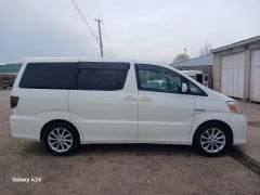 Фото авто Toyota Alphard