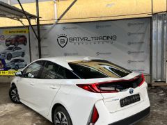 Фото авто Toyota Prius