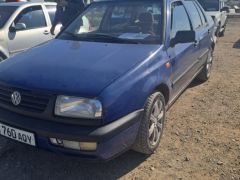 Сүрөт унаа Volkswagen Vento