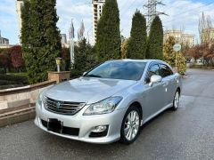 Сүрөт унаа Toyota Crown