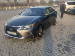 Photo of the vehicle Lexus ES