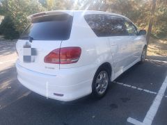 Photo of the vehicle Toyota Ipsum