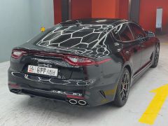 Photo of the vehicle Kia Stinger