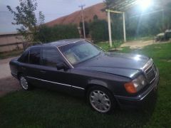 Фото авто Mercedes-Benz W124