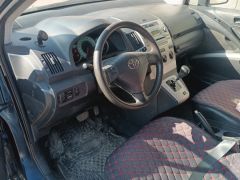 Сүрөт унаа Toyota Corolla Verso