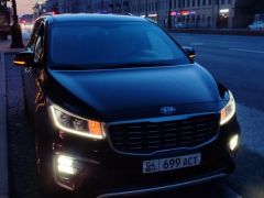 Фото авто Kia Carnival