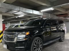 Photo of the vehicle Chevrolet Suburban