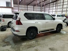 Photo of the vehicle Lexus GX