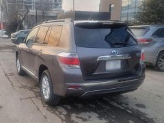 Сүрөт унаа Toyota Highlander