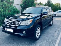 Photo of the vehicle Lexus GX