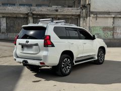 Сүрөт унаа Toyota Land Cruiser Prado