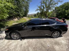 Photo of the vehicle Lexus ES