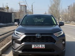 Сүрөт унаа Toyota RAV4