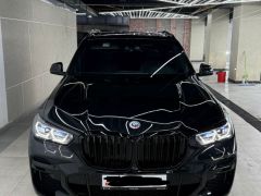 Photo of the vehicle BMW X5