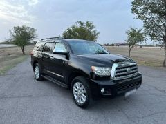 Сүрөт унаа Toyota Sequoia