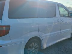 Photo of the vehicle Toyota Alphard