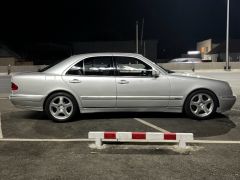 Photo of the vehicle Mercedes-Benz E-Класс