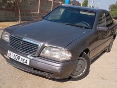 Сүрөт унаа Mercedes-Benz C-Класс