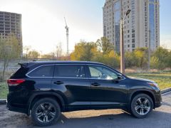 Сүрөт унаа Toyota Highlander