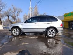 Photo of the vehicle BMW X5