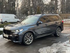 Photo of the vehicle BMW X7