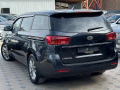 Photo of the vehicle Kia Carnival