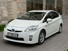 Фото авто Toyota Prius