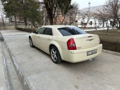 Photo of the vehicle Chrysler 300C