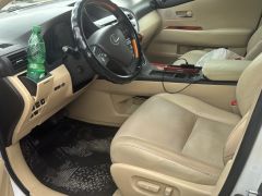 Photo of the vehicle Lexus RX