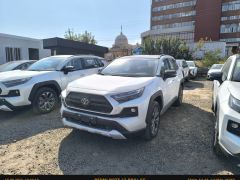 Сүрөт унаа Toyota RAV4