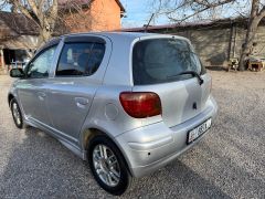 Сүрөт унаа Toyota Vitz