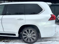 Сүрөт унаа Lexus LX