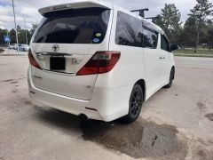 Сүрөт унаа Toyota Alphard