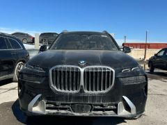 Photo of the vehicle BMW X7