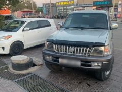 Сүрөт унаа Toyota Land Cruiser Prado