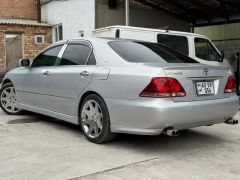 Photo of the vehicle Toyota Crown