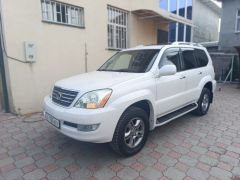 Photo of the vehicle Lexus GX