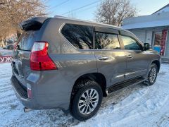 Photo of the vehicle Lexus GX