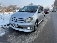 Фото авто Toyota Ist