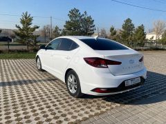 Сүрөт унаа Hyundai Elantra