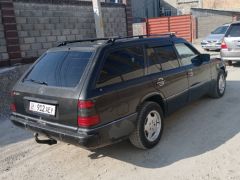 Сүрөт унаа Mercedes-Benz W124