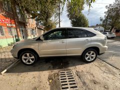 Photo of the vehicle Lexus RX