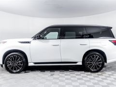 Сүрөт унаа Infiniti QX80