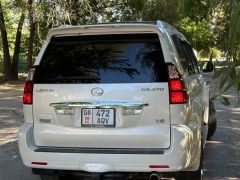 Photo of the vehicle Lexus GX