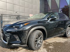 Photo of the vehicle Lexus NX