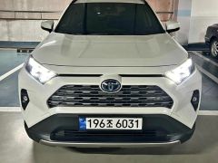 Сүрөт унаа Toyota RAV4