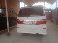 Photo of the vehicle Toyota Alphard