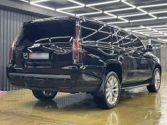 Сүрөт унаа Cadillac Escalade