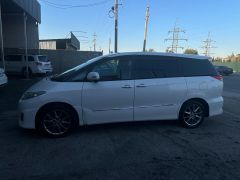 Сүрөт унаа Toyota Estima